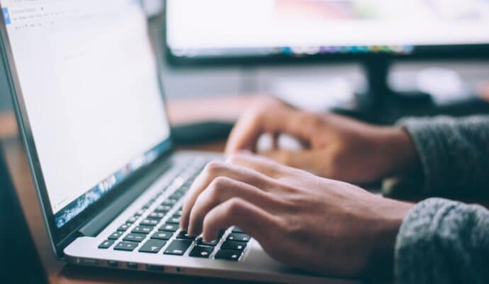 bloq yazaraq internetden pul qazanmaq yollari
