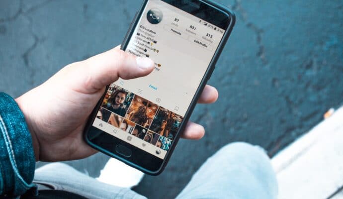 Instagramdan pul qazanmaq